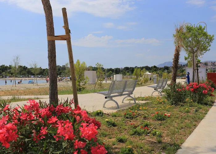 With Parking Space Podstrana, Split - 23706 Daire Podstrana
